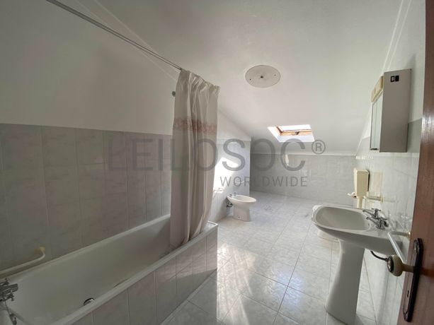 Moradia V3 · Nogueira do Cravo, Oliveira do Hospital