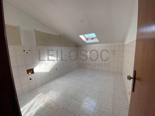 Moradia V3 · Nogueira do Cravo, Oliveira do Hospital