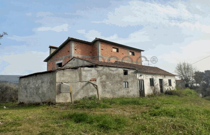 Moradia V3 em Construção · Alvaiázere, Leiria