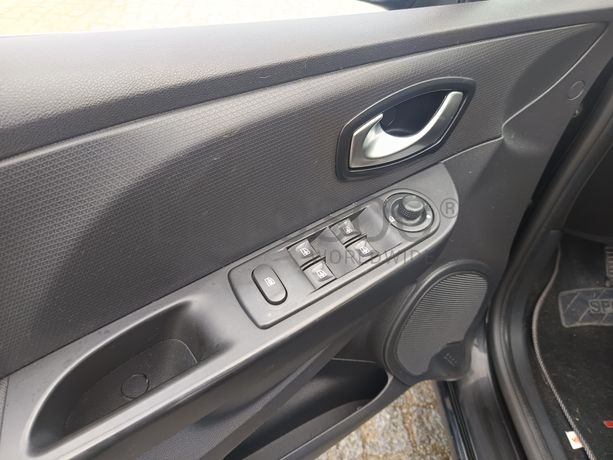 Renault Clio · Ano 2016