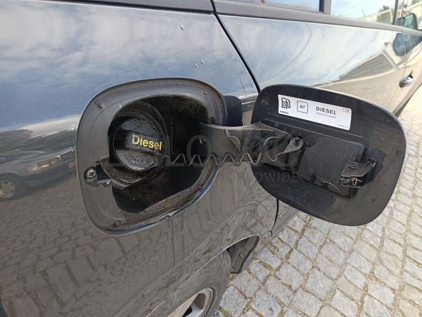 Volvo V60 · Ano 2017