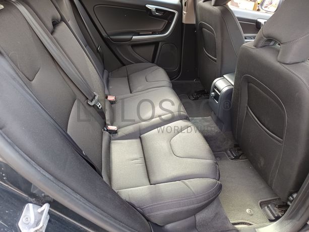 Volvo V60 · Ano 2017