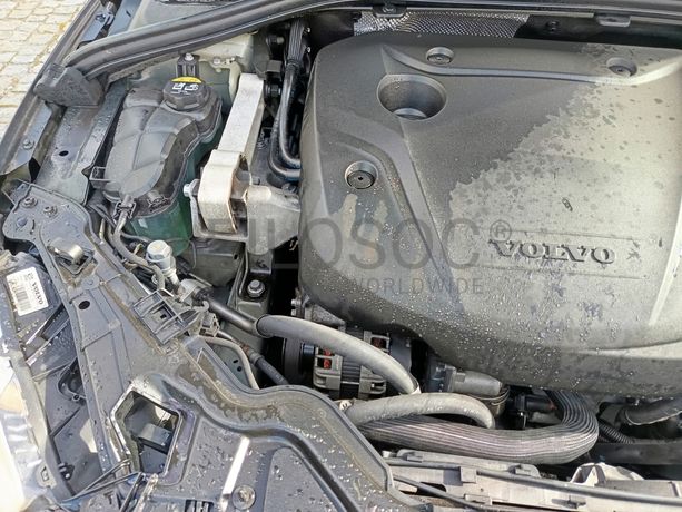 Volvo V60 · Ano 2017