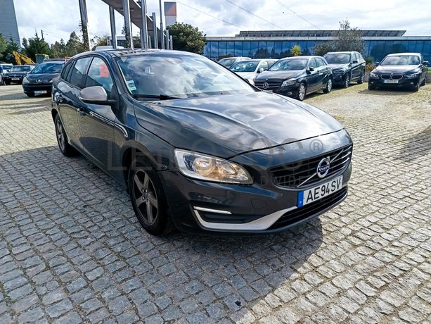 Volvo V60 · Ano 2017