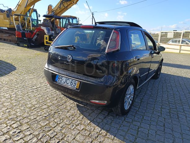 Fiat Punto · Ano 2010