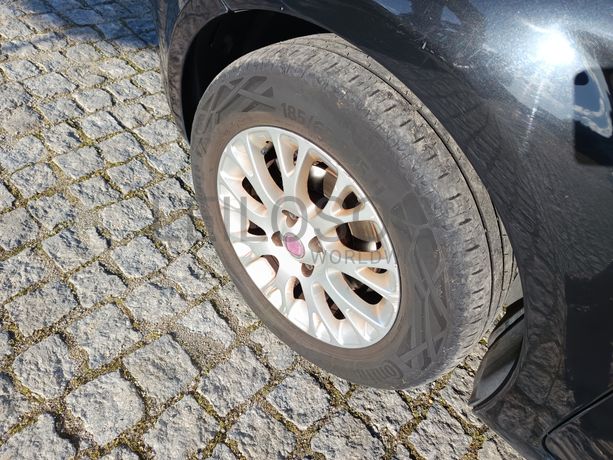 Fiat Punto · Ano 2010