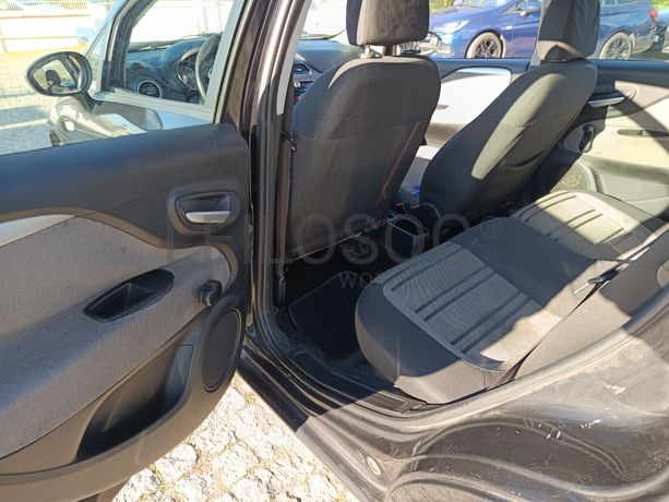 Fiat Punto · Ano 2010