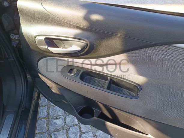 Fiat Punto · Ano 2010