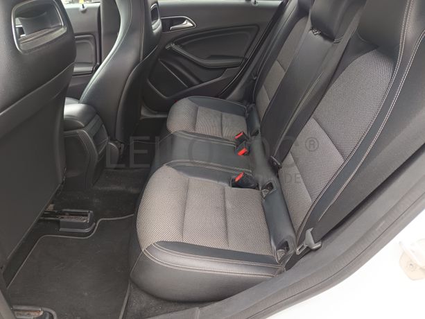 Mercedes-Benz CLA 200 · Ano 2015