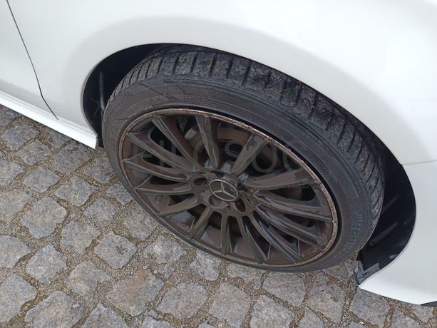 Mercedes-Benz CLA 200 · Ano 2015