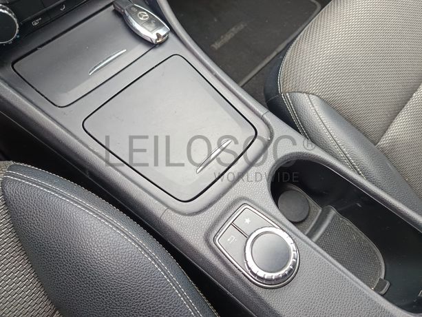 Mercedes-Benz CLA 200 · Ano 2015