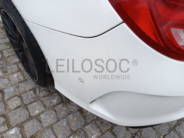 Mercedes-Benz CLA 200 · Ano 2015