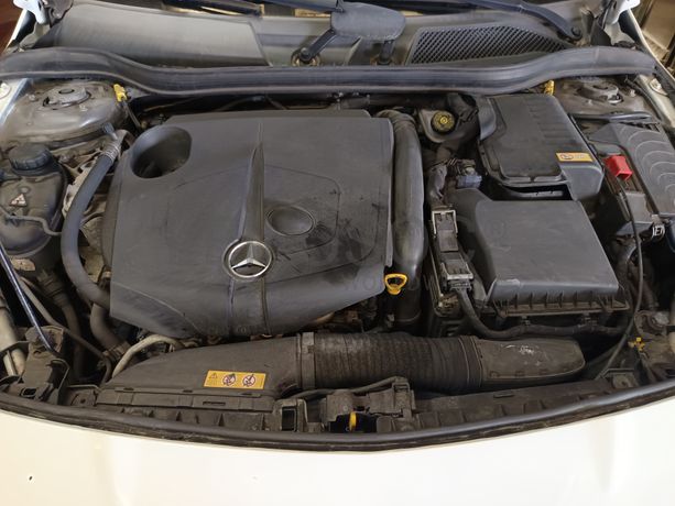 Mercedes-Benz CLA 200 · Ano 2015