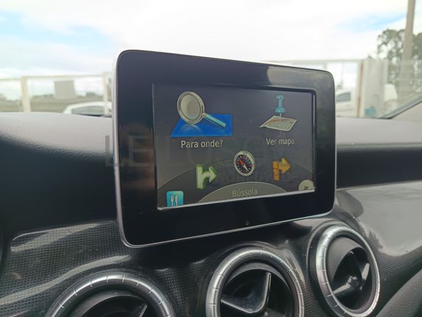 Mercedes-Benz CLA 200 · Ano 2015