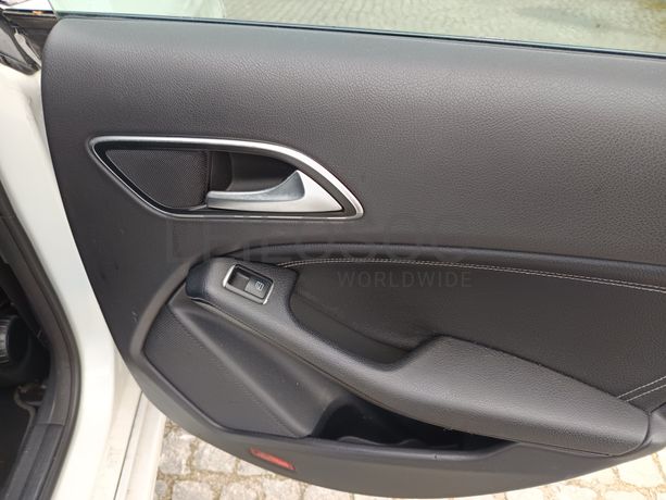 Mercedes-Benz CLA 200 · Ano 2015
