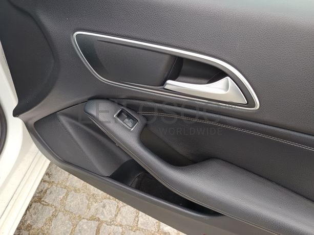 Mercedes-Benz CLA 200 · Ano 2015