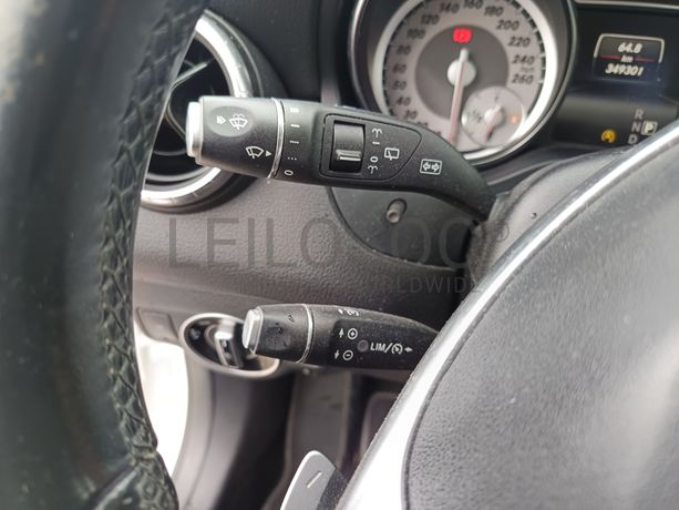 Mercedes-Benz CLA 200 · Ano 2015