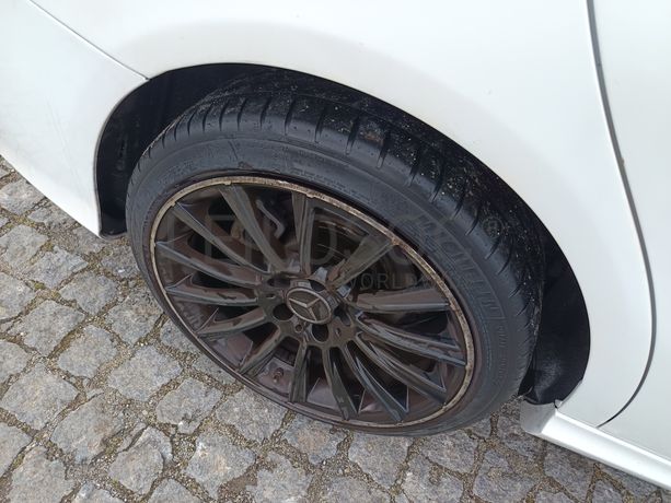 Mercedes-Benz CLA 200 · Ano 2015