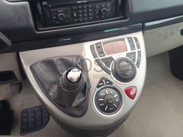 Peugeot 807 · Ano 2008 · 7 Lugares