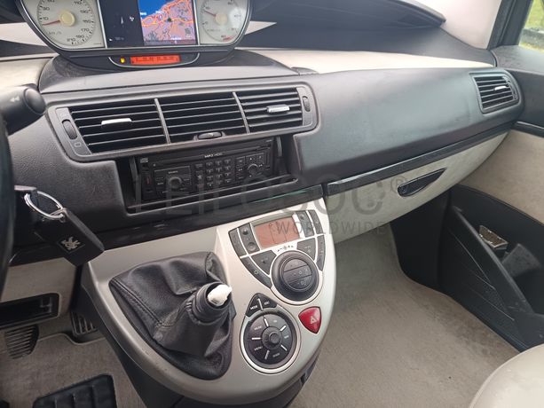 Peugeot 807 · Ano 2008 · 7 Lugares