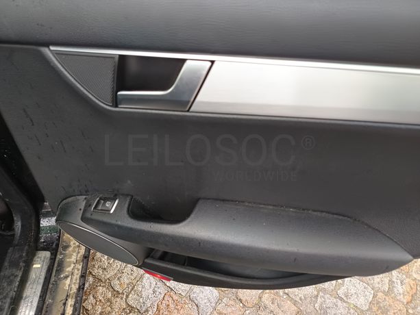 Mercedes-Benz C 180 CDI · Ano 2012