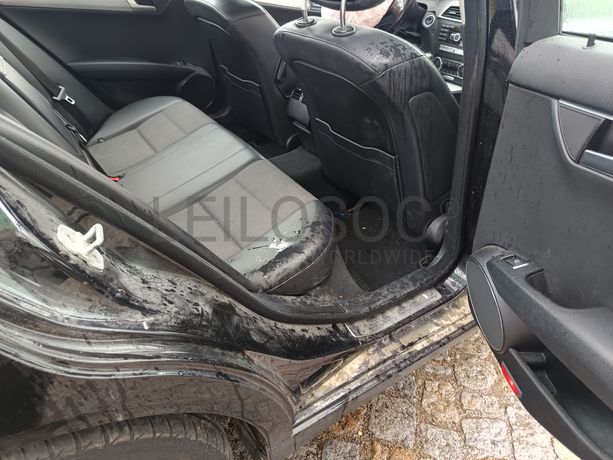 Mercedes-Benz C 180 CDI · Ano 2012