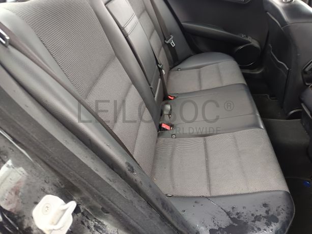 Mercedes-Benz C 180 CDI · Ano 2012