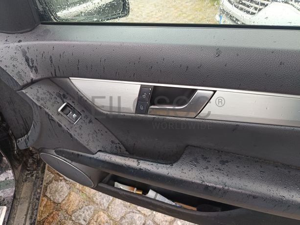 Mercedes-Benz C 180 CDI · Ano 2012