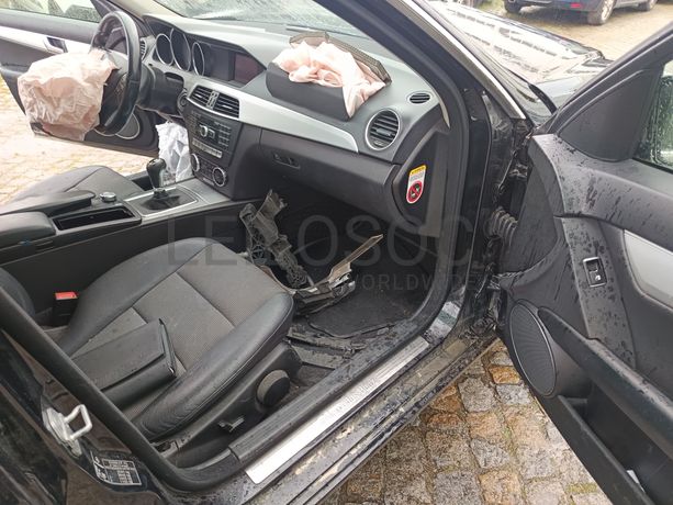 Mercedes-Benz C 180 CDI · Ano 2012