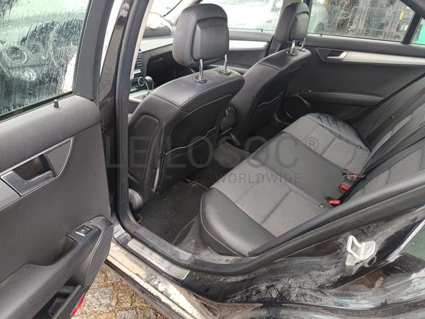 Mercedes-Benz C 180 CDI · Ano 2012