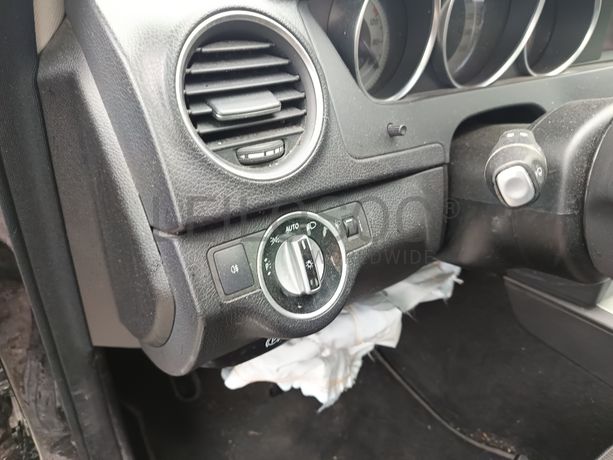 Mercedes-Benz C 180 CDI · Ano 2012