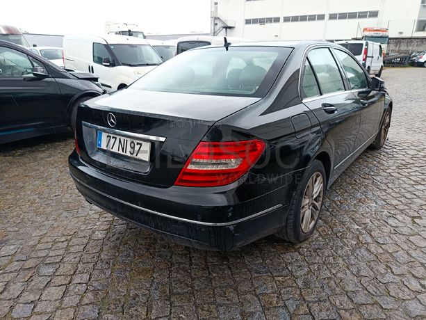 Mercedes-Benz C 180 CDI · Ano 2012