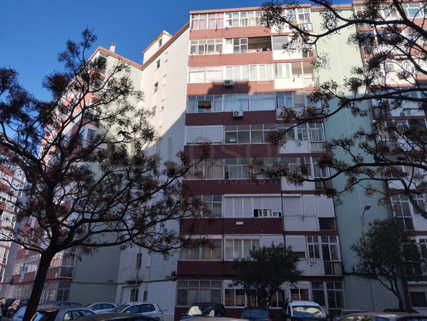 Apartamento T0 · Oeiras