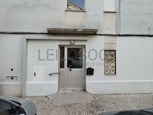 Apartamento T0 · Oeiras