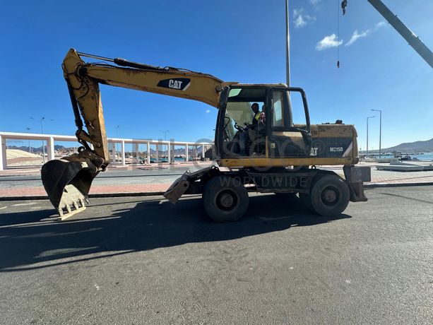 Escavadora de Pneus CATERPILLAR M315D