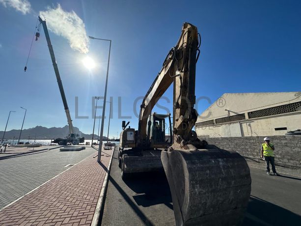 Escavadora de Pneus CATERPILLAR M315D