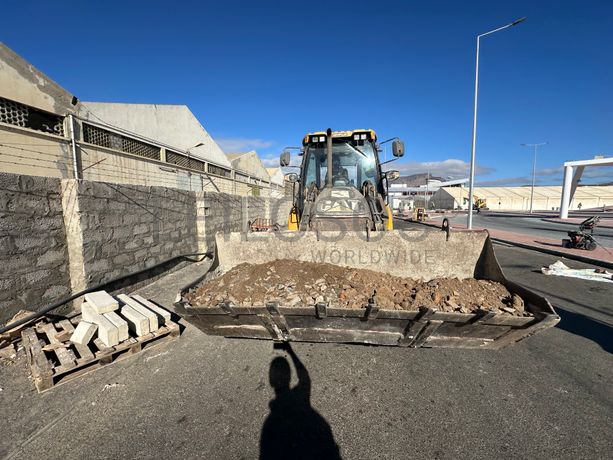 Retroescavadora CATERPILLAR 428E