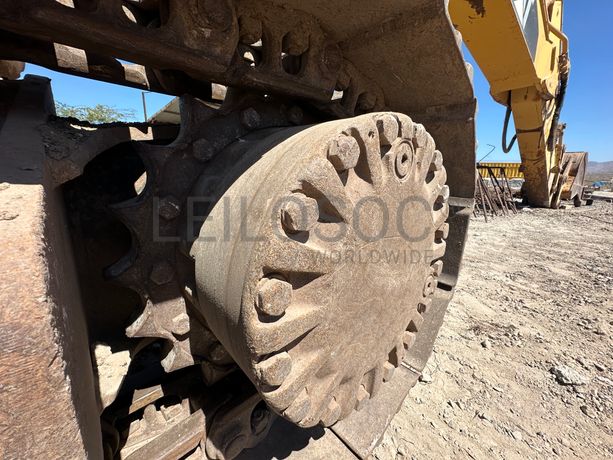 Escavadora de Rastos CATERPILLAR 323DLN