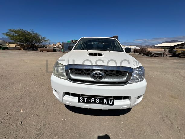 TOYOTA HILLUX