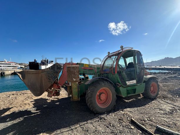 Multicarregador telescópico NEW HOLLAND LM 1345