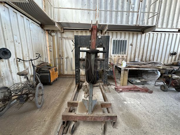 Grua Mecânica de 2 Ton.