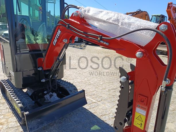 Mini Giratória Captok · Ano 2024