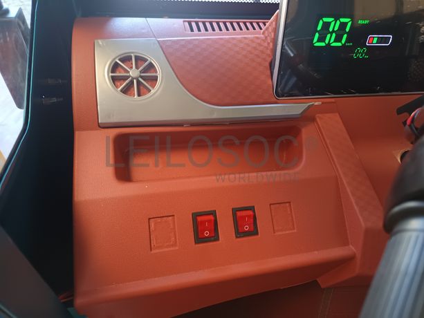 Carrinho Elétrico Meco · Ano 2024