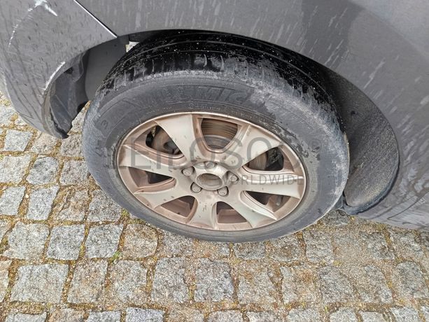 Toyota Auris · Ano 2008