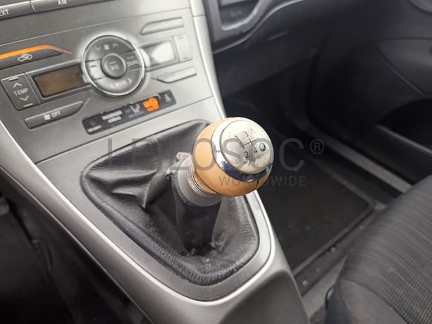 Toyota Auris · Ano 2008