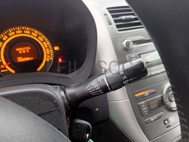 Toyota Auris · Ano 2008