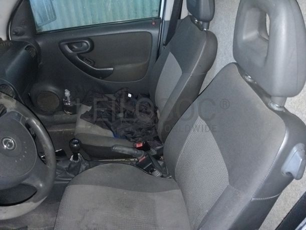 Opel Combo 1.7 CDTI · Ano 2009