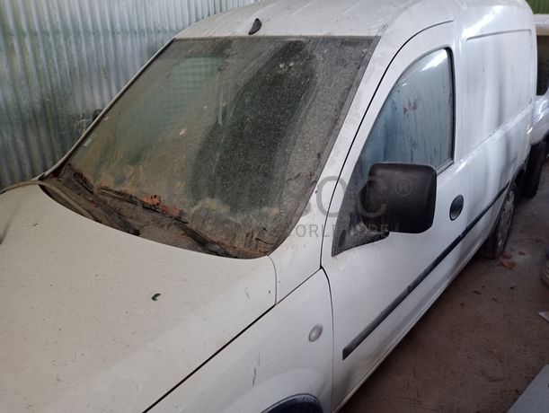 Opel Combo 1.7 CDTI · Ano 2009