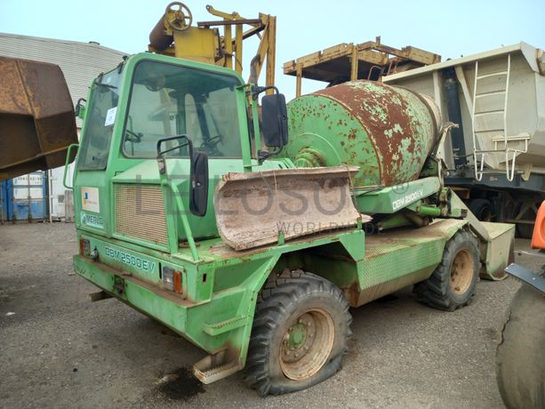 Betoneira Móvel (3 M3) MERLO DBM 2500 EV
