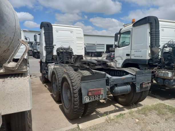 Camião Trator (6X4) VOLVO FH 12 420